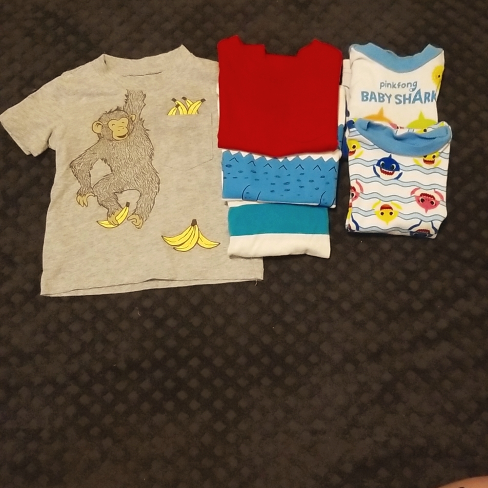 Bundle of 12 M T-Shirts